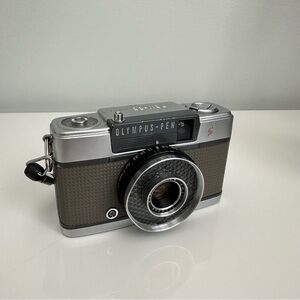 Vintage Olympus Pen-ee S Camera